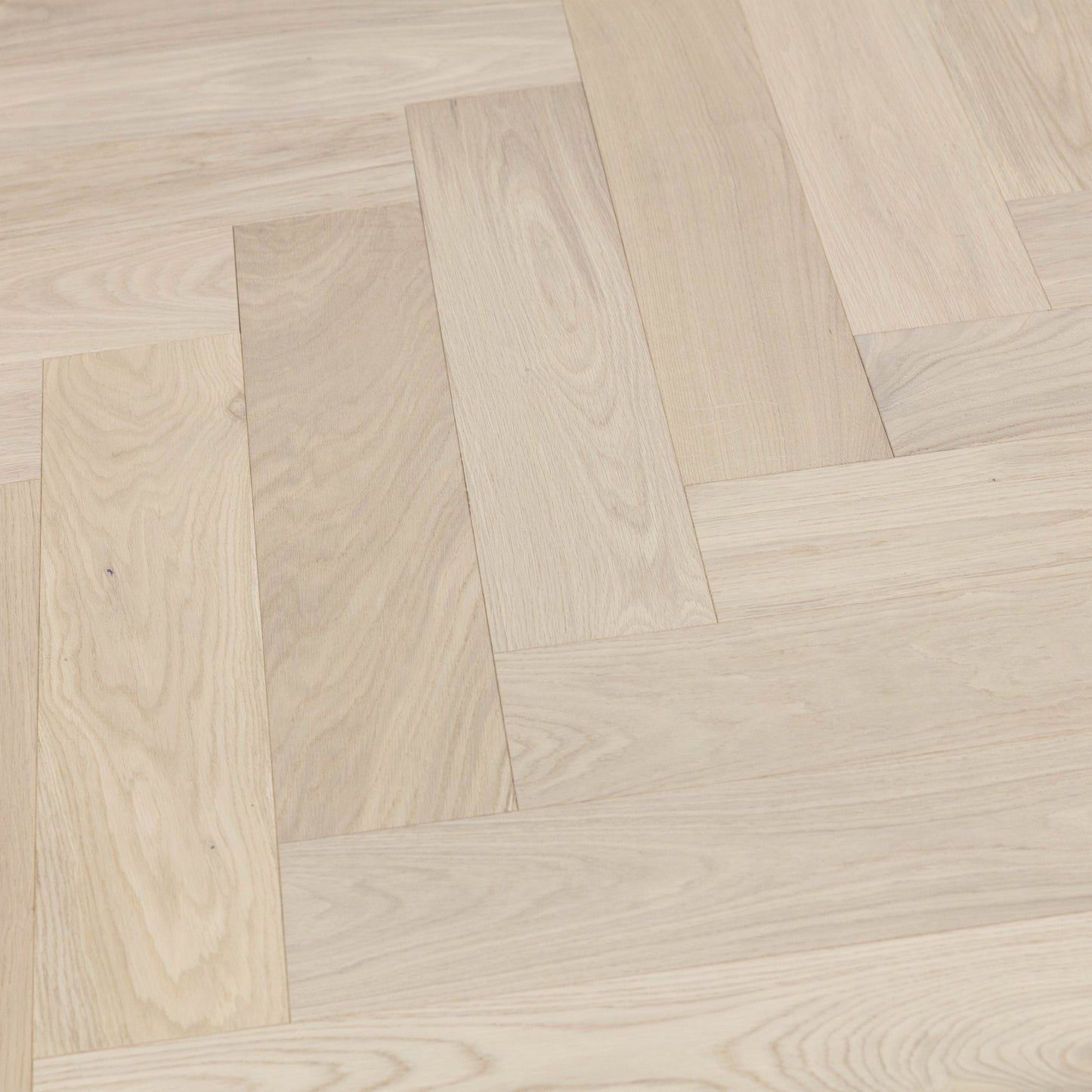 Chalet Herringbone White Oak