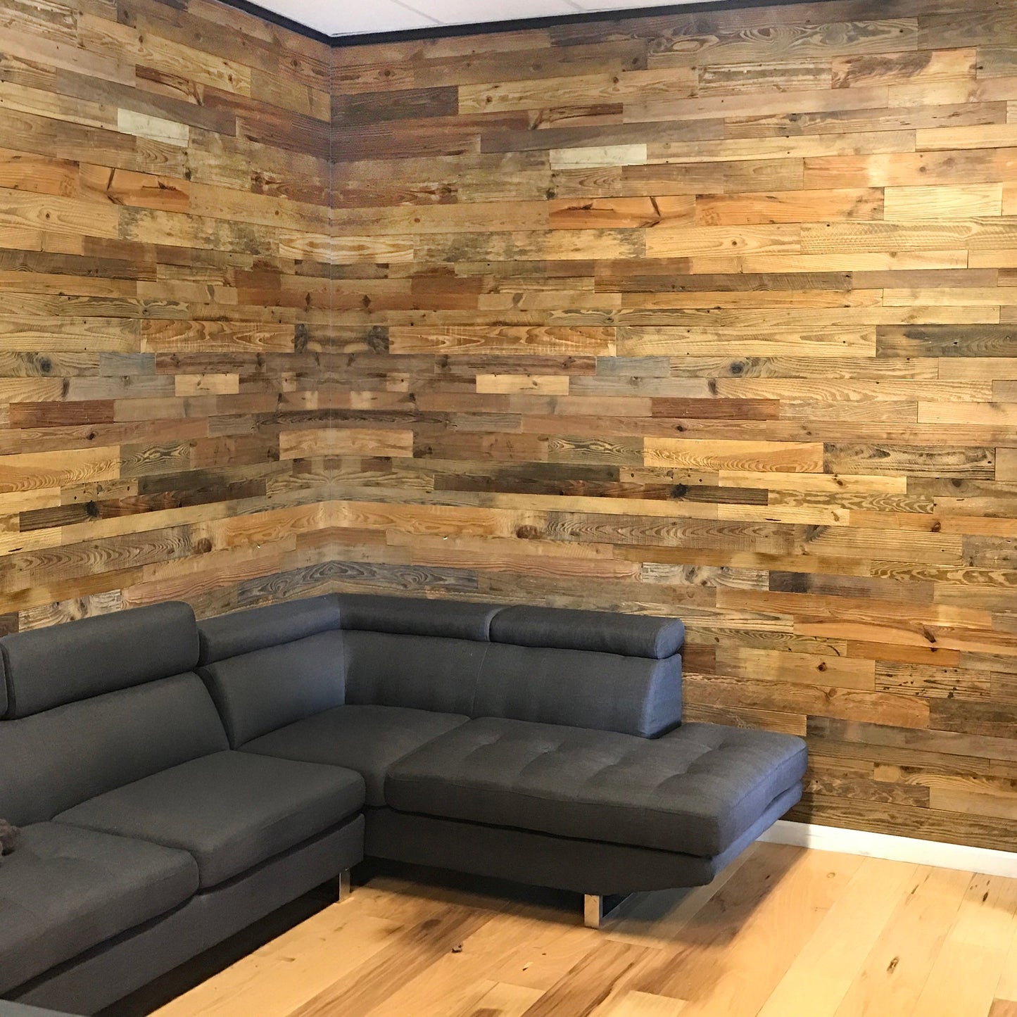 Reclaimed Pine Random Width Self-Stick Wall Planks