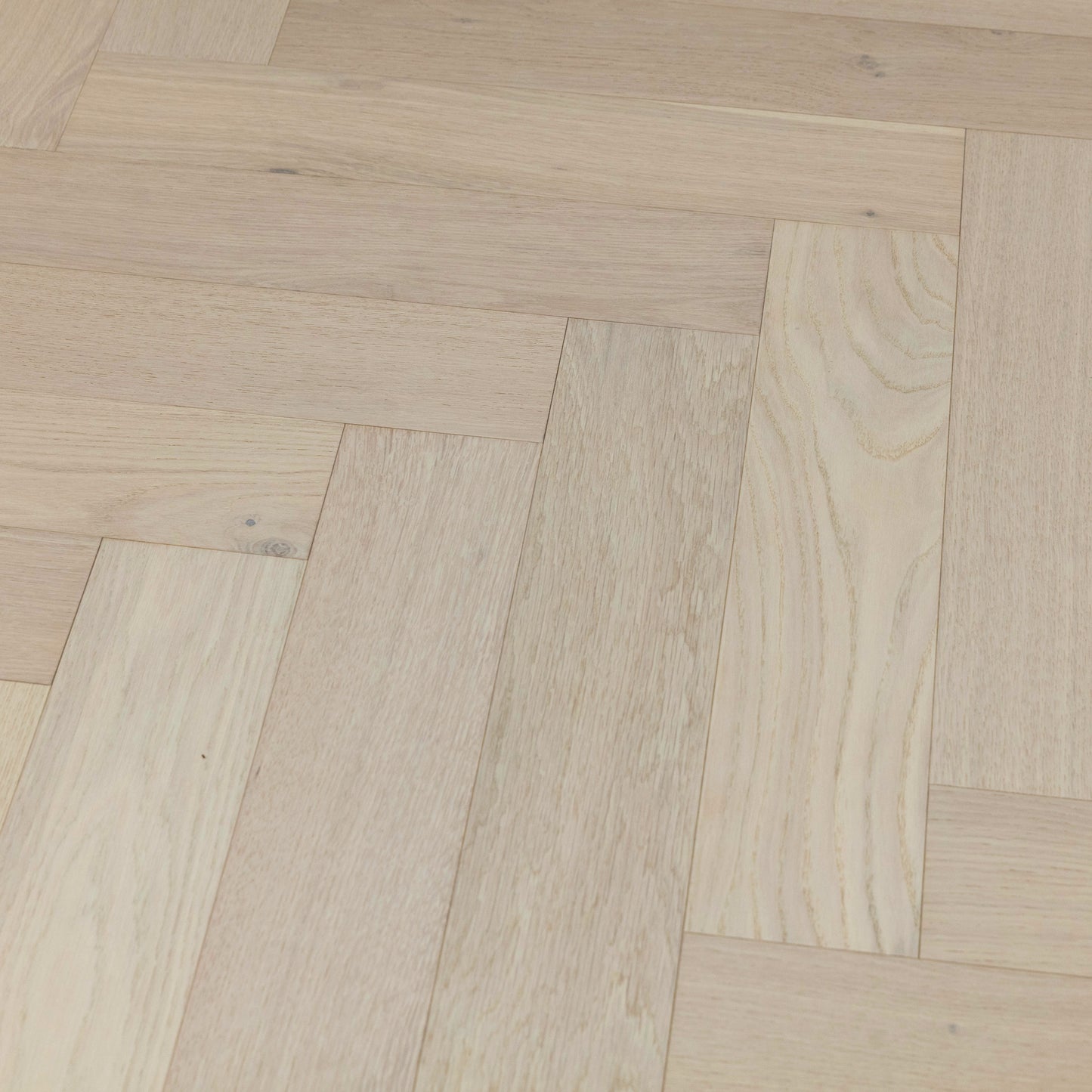 St. Moritz Herringbone White Oak